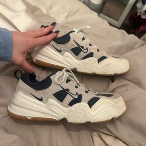 Nike Women's Beige and Dark Blue Sneakers